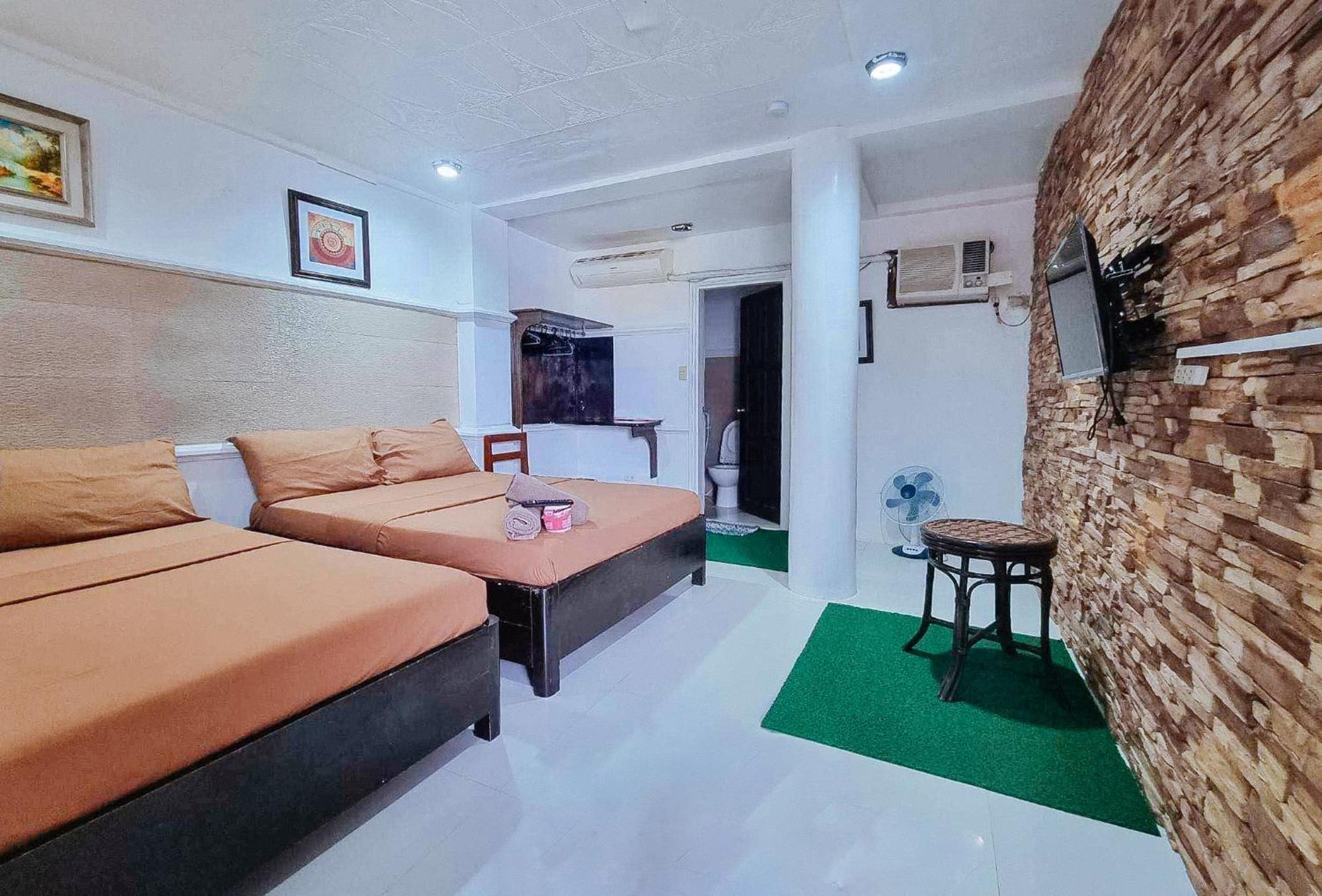 Reddoorz At Lfamili Hotel Boracay Balabag  Dış mekan fotoğraf